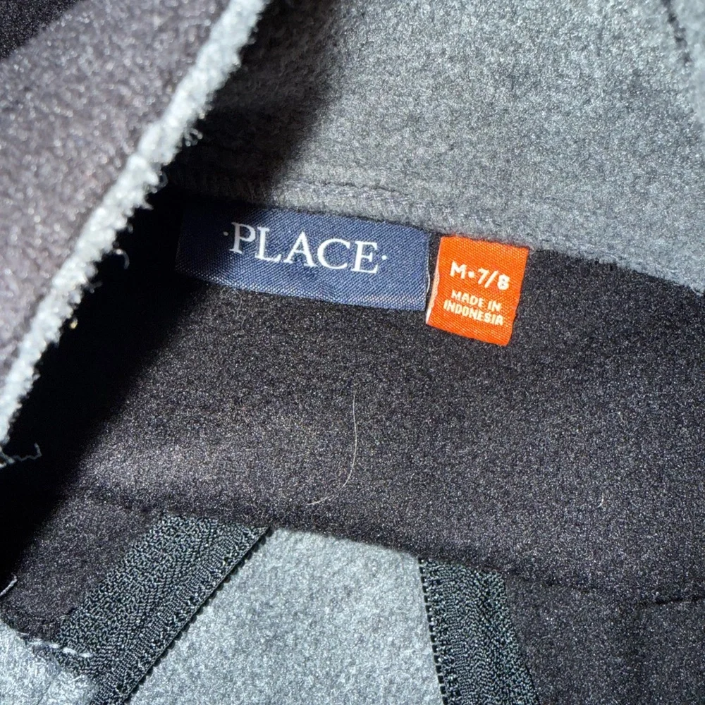 The Children’s Place 1/4 Zip Fleece Pull over, Size Medium 7/8